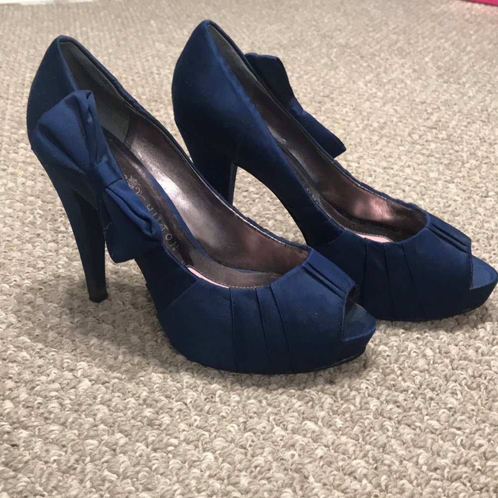 Nordstrom Paris Hilton Blue Pumps 7.5